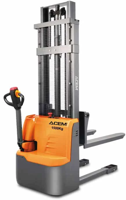 1500 kg electric stacker — 3.3 m lift