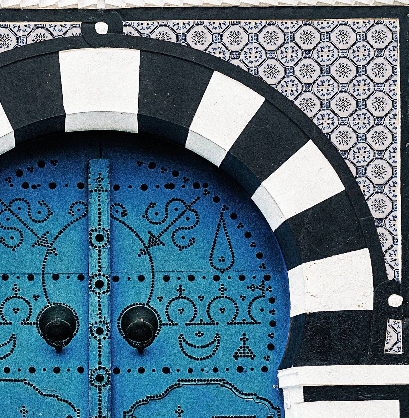Dar El Bey 15 × 15 cm — Porcelain tile