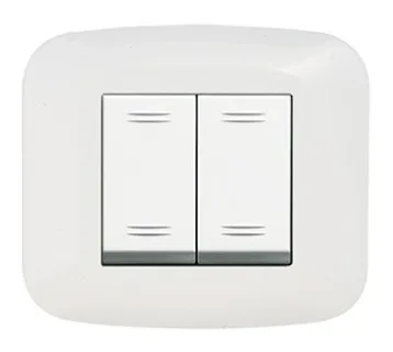 Plaque YES 45 carree blanc 2 modules — SOMEF 45PS2BB
