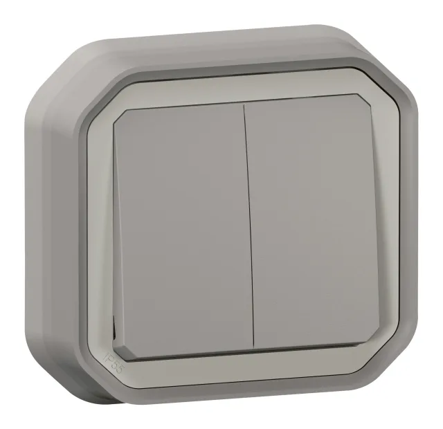 Commande double étanche pour réaliser 3 fonctions Plexo IP55 IK08 livrée complète pour fixation en encastré – gris — Legrand — 069815L