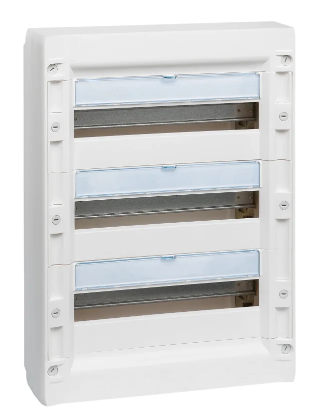 Legrand XL³ 125 enclosure — H 600mm x W 450mm x D 128mm, 3 rows, 18 modules, IP30 — 401613