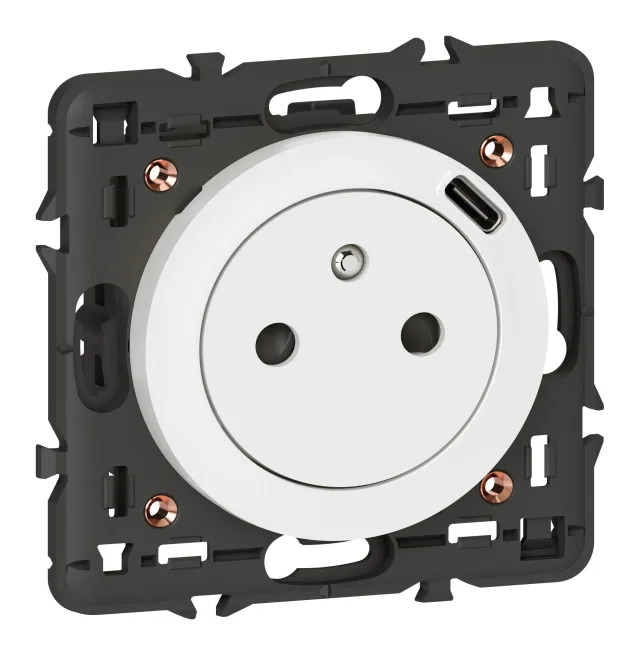 Legrand Céliane socket outlet — 250V, 2 modules, White — 068127