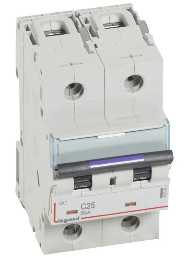 Legrand DX³ circuit breaker — 25A, 3 modules, IP20 — 410150
