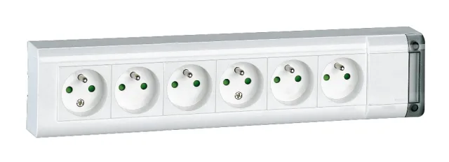 Legrand power strip — IP20, White — 050611