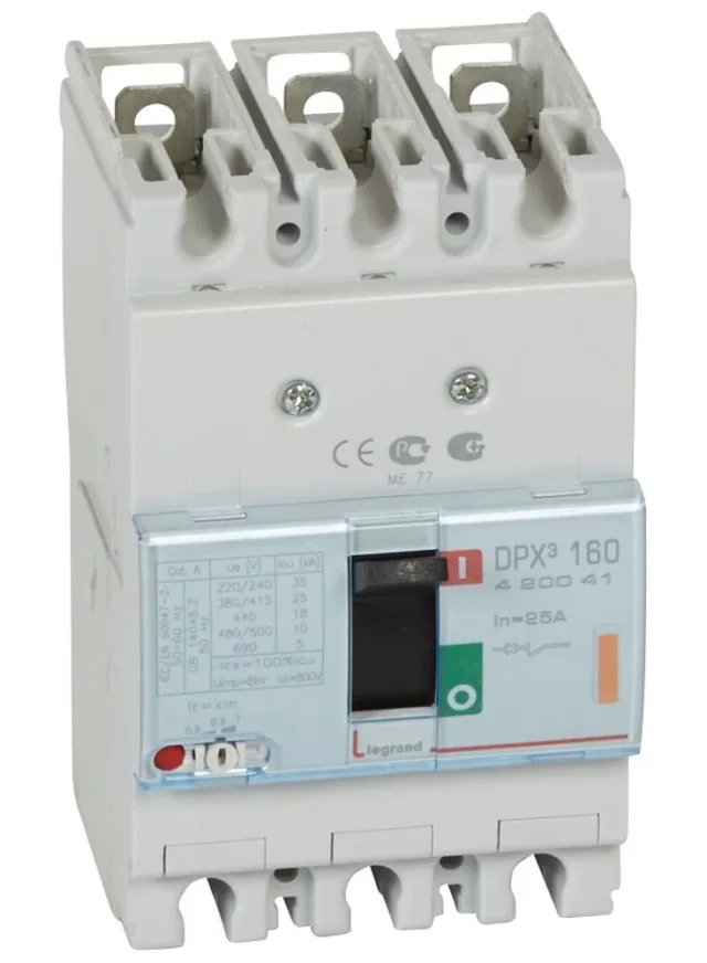 Disjoncteur magnétothermique DPX³160 pouvoir de coupure 25kA 400V~ – 3P – 25A — Legrand — 420041