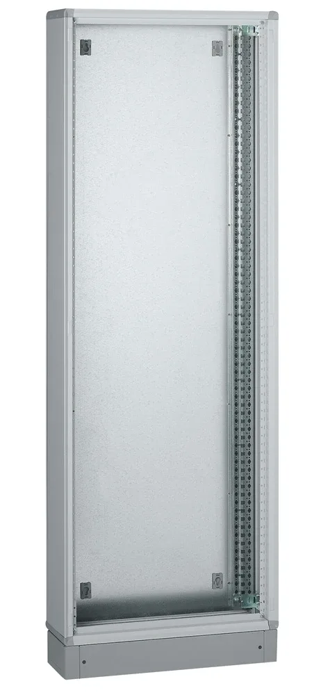 Armoire de distribution XL³800 – 1950x660x230mm – livrée avec socle hauteur 100mm — Legrand — 020404
