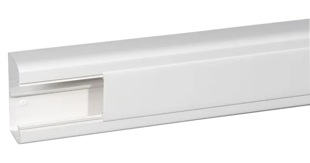Legrand DLP cable trunking — IP40, White — 010424