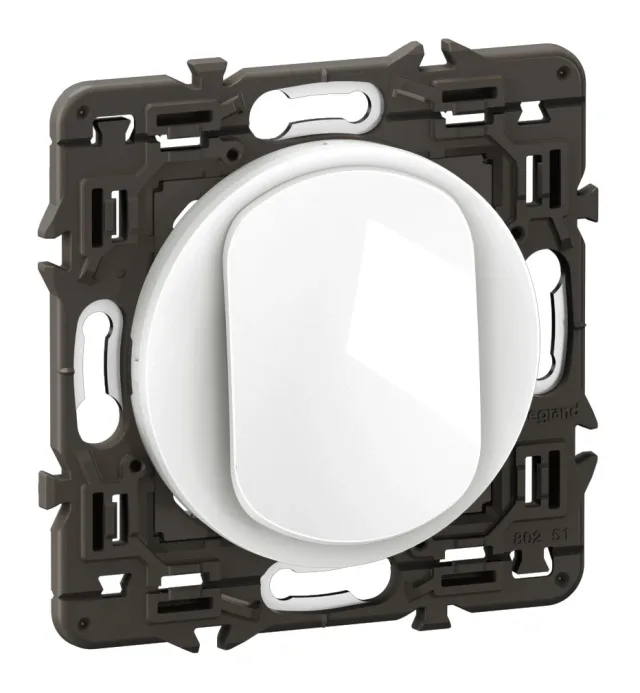 Legrand Céliane switch — 10A, 250V, 2 modules — CX0001