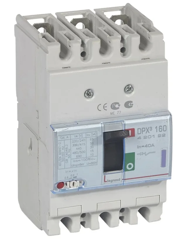 Disjoncteur magnétothermique DPX³160 pouvoir de coupure 50kA 400V~ – 3P – 40A — Legrand — 420122
