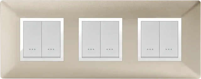 Plaque carrée 6 modules champagne à enjoliveur chromé STIEL ALPHA Élégance
