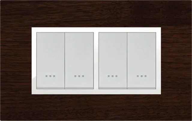 Plaque rectangulaire 4 modules noyer massif STIEL ALPHA Prestige