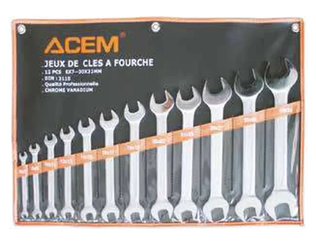 Set of open-end spanners in pouch — 120953