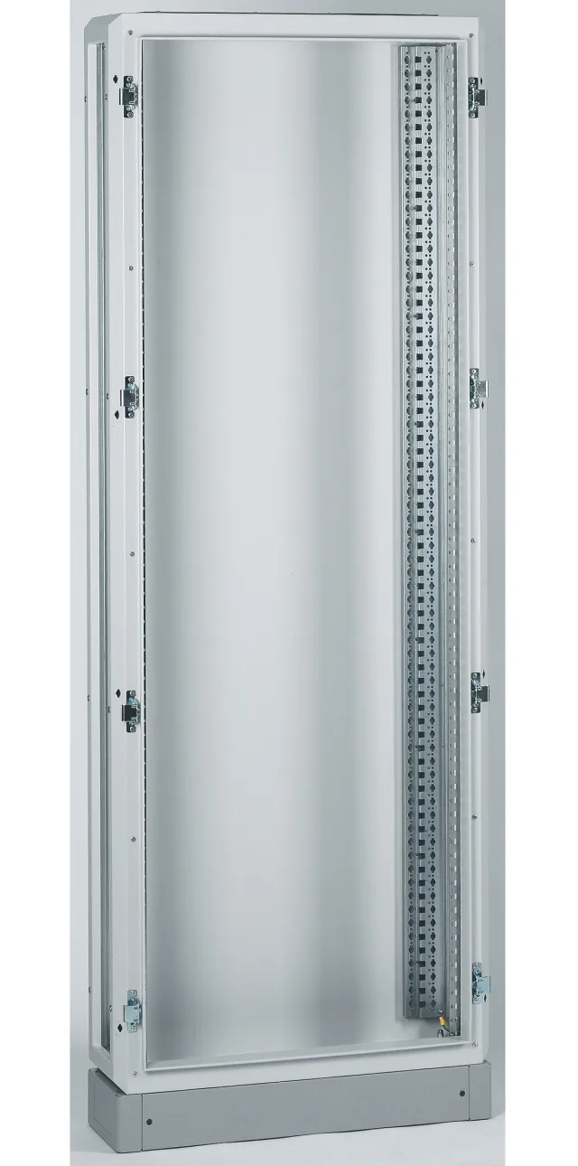 Legrand XL³ 800 switchboard cabinet — H 1595mm x W 705mm x D 225mm, IP55, Grey — 020453