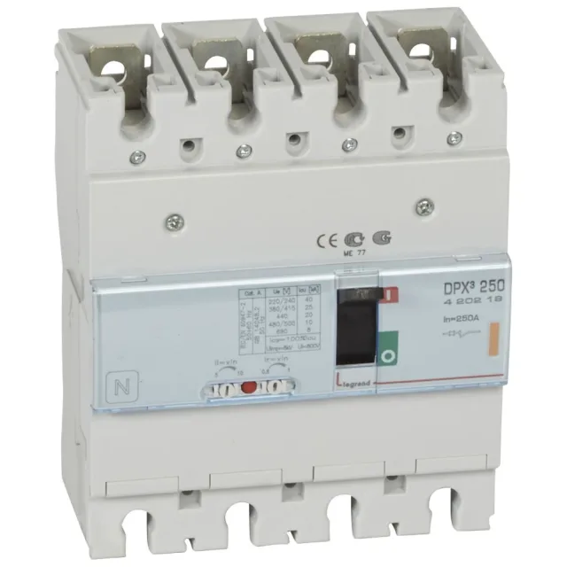 Disjoncteur magnétothermique DPX³250 pouvoir de coupure 25kA 400V~ – 4P – 250A — Legrand — 420219