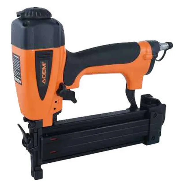 Cloueuse pneumatique PRO CS50 — 495110
