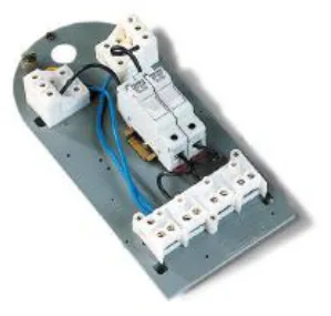 Pole derivation boxes in SMC – series SCF3 — outfitted version complete with internal wiring