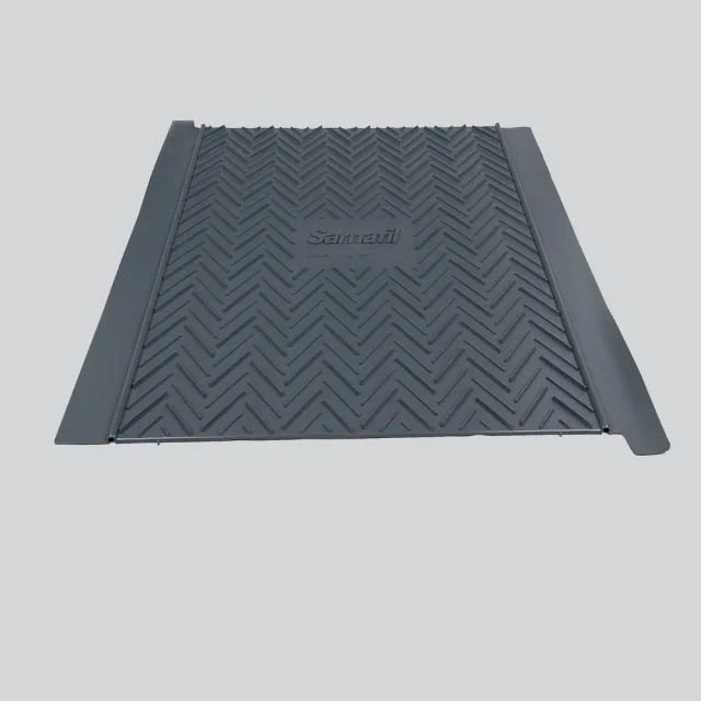 Sarnafil® T Walkway Pad — Slip-resistant walkway pads for FPO roofs
