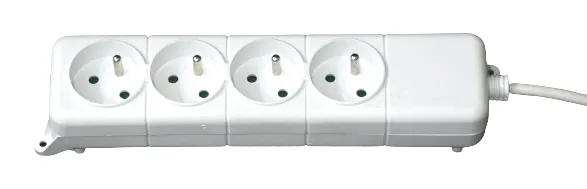 4-outlet unswitched power strip SOMEF