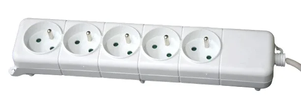 5-outlet unswitched power strip SOMEF