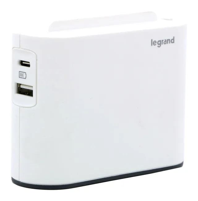 Fiche biplite extra-plate avec 2 prises latérales 2P 6A ,1 prise USB Type-A et Type-C et support smartphone – blanc et gris foncé — Legrand