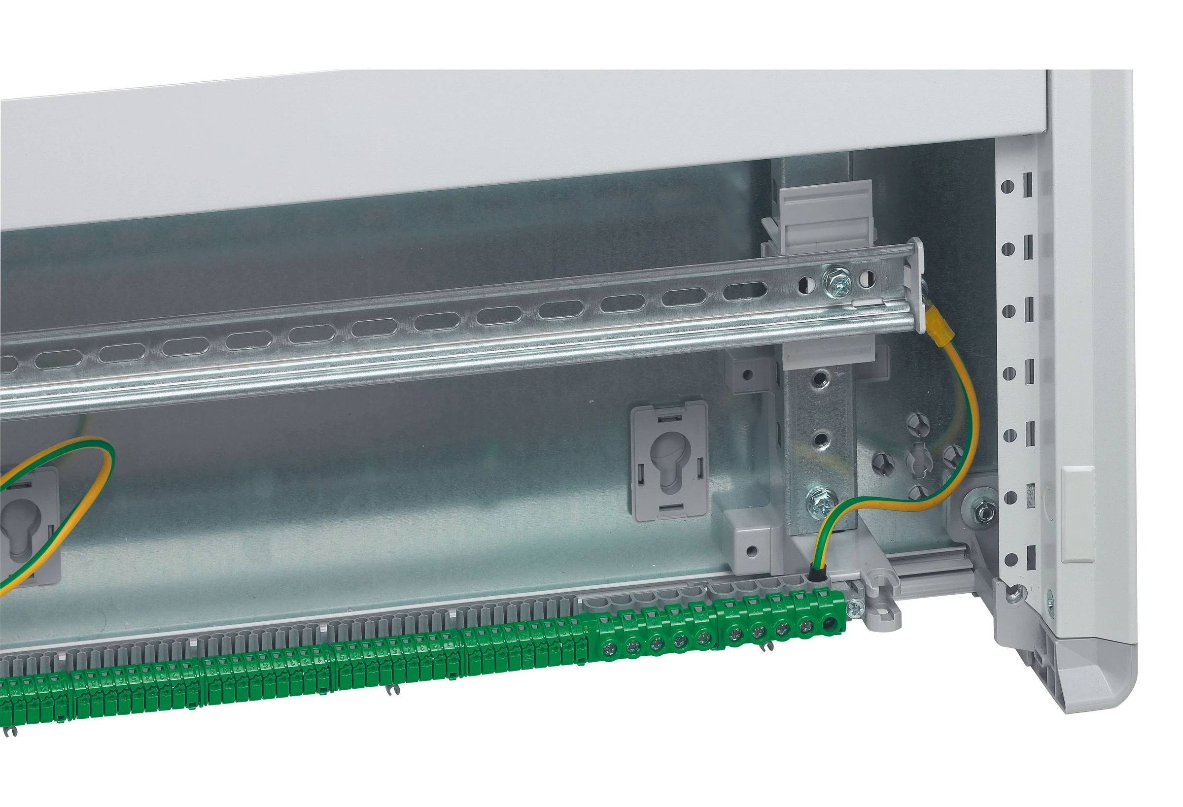Coffret distribution isolant XL³160 tout modulaire avec espace dédié pour kit de branchement - 3 rangées — Legrand — 401815