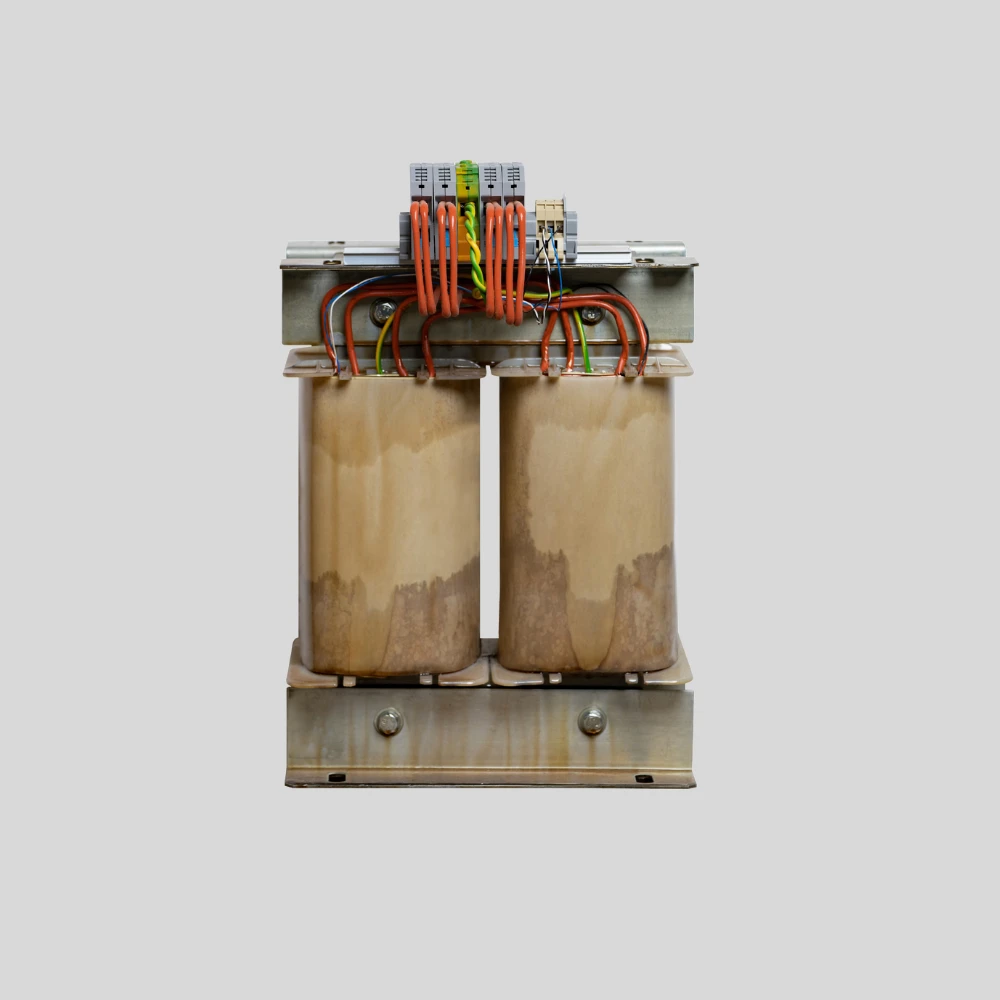 Single-phase column power transformer