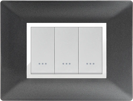 STIEL ALPHA Élégance 3-module rectangular metallic black cover plate with chrome trim