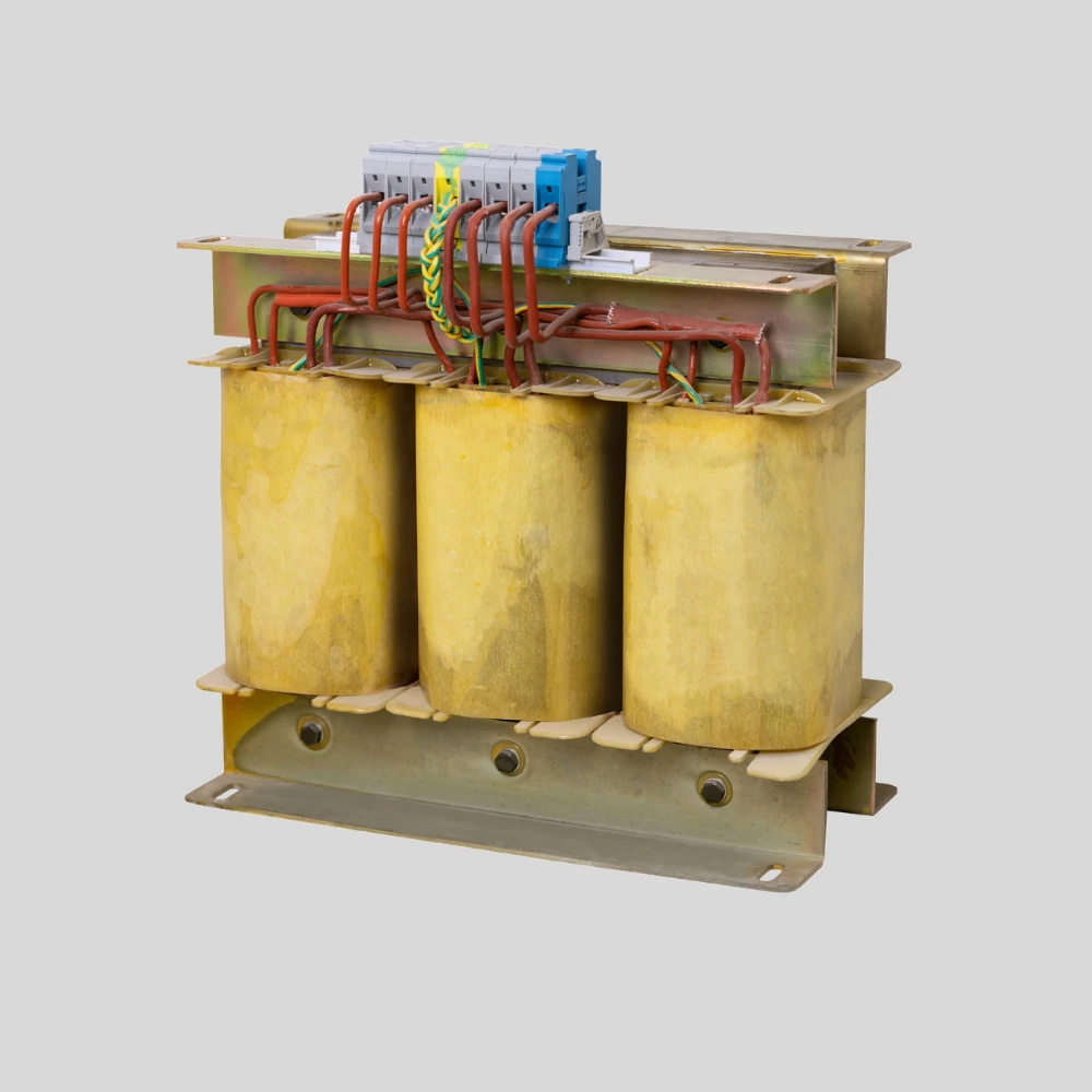 Three-phase power transformer
