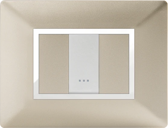 STIEL ALPHA Élégance 1-module rectangular champagne cover plate with chrome trim