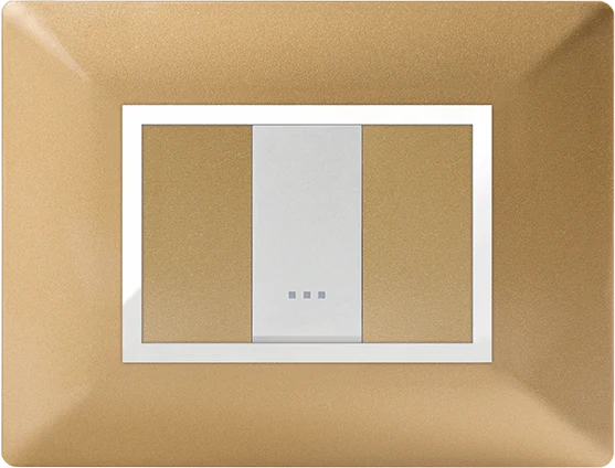 STIEL ALPHA Élégance 1-module rectangular gold cover plate with chrome trim