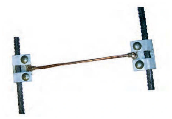 Jumpers for rebars electrical continuity